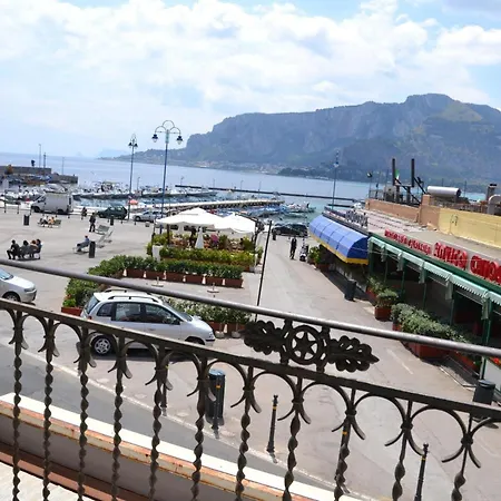 Apartamento Holidays Mondello