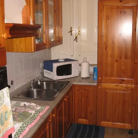Apartment Holidays *